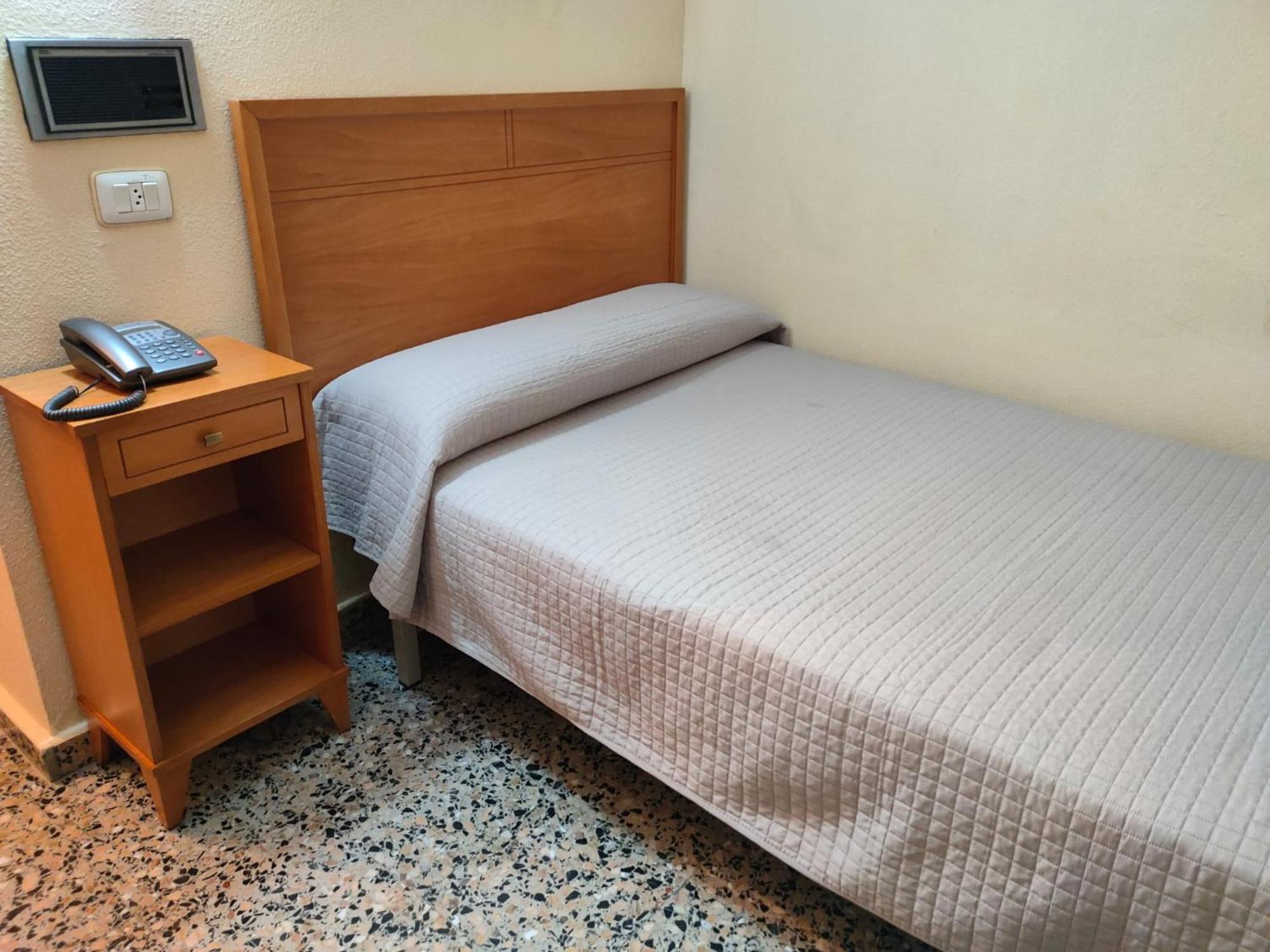 Hotel Cogullada Zaragoza Bagian luar foto