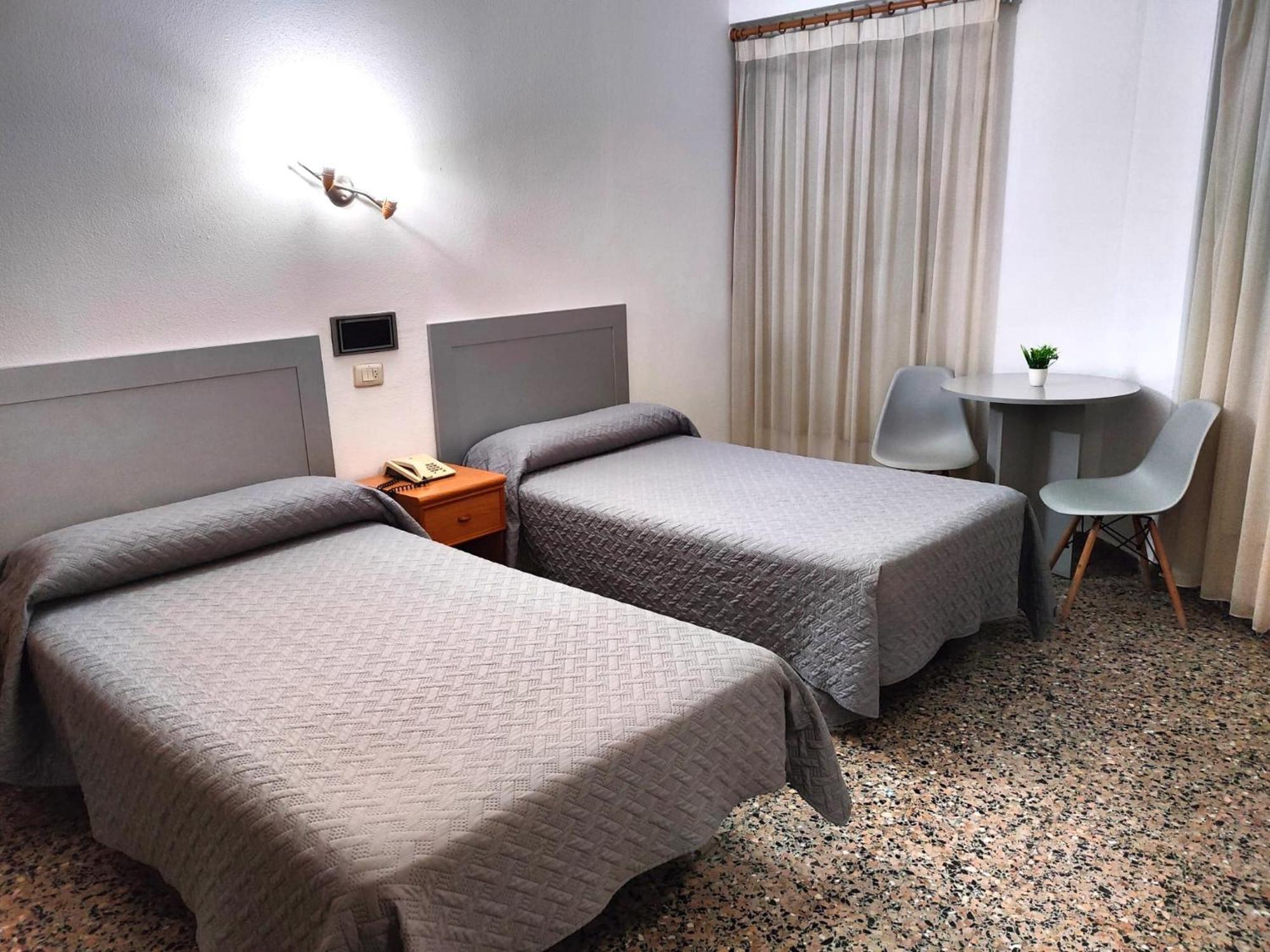 Hotel Cogullada Zaragoza Bagian luar foto